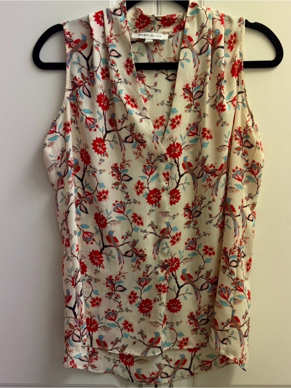 Rose + Olive Sleeveless Floral Bird Blouse Small Ivory Red Blue V-Neck Top